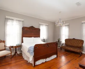 Oaklea Mansion Bed and Breakfast - Zimmer