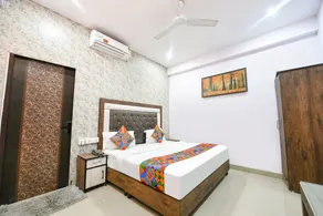 Hotel O Golden Stone Near Electricity Office Vasundhara - Zimmer