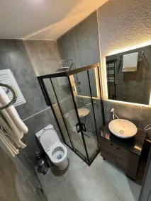 Trio Palace - Bathroom