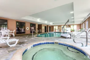 Comfort Suites Forrest City - Piscine