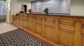 Hampton Inn & Suites Rockville Centre - Réception