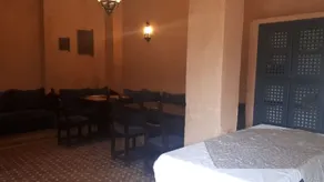 Riad Bouchedor - Restaurante