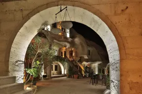 Shoestring Cave House - Lobby