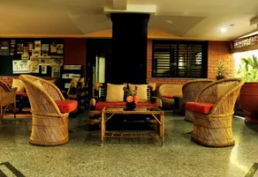 The Green Path - Lobby sitting area
