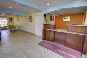 Econo Lodge at Military Circle - Réception