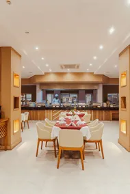 Tanga Beach Resort & Spa - Restaurant