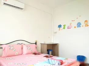 H Homestay Sibu - 1000Mbps 1Gbps Wifi, Astro & Auto Gate Parking Semi Detached House! - Zimmer