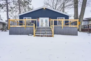 Riverfront Michigan Cottage w/ Fire Pit & Kayaks! - Interiør
