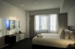 The Gerald Apartment Hotel - Room