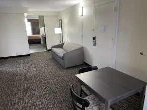 Quality Inn & Suites Spring Lake - Fayetteville near Fort Bragg - Chambre