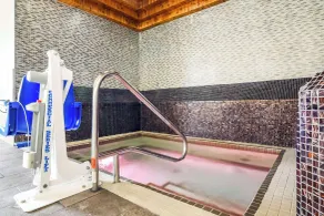 Comfort Inn & Suites - Independence - Pool