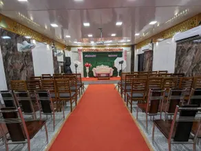 Selvam Residency - Salle de réunion