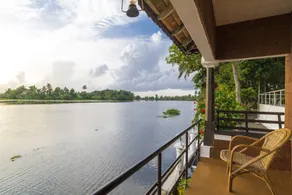 Warmth Lake Haven - View from room