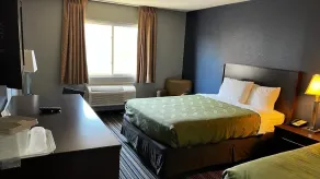 Colby Inn and Suites - Quarto