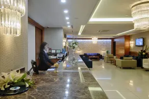 Tugcu Hotel Select - Recepción