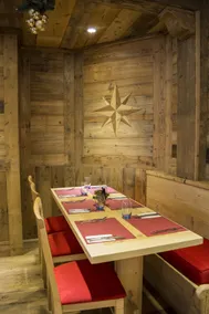 Alpine Classic Hotel - Restaurant