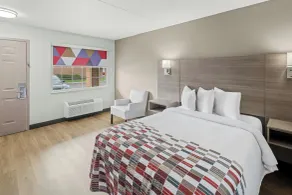 Red Roof Inn & Suites Marysville - Habitación