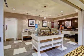 Hampton Inn & Suites Cincinnati-Downtown - Restaurant
