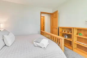 2 Living Areas! Cedar Home 11 Mi to Mt Holiday Ski - Innenbereich