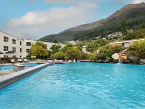 Mercure Queenstown Resort - Piscine