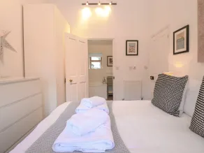 The Nook - Rom