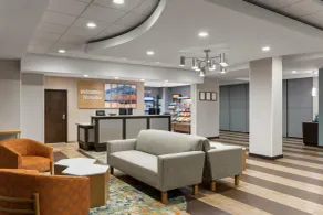 Hampton Inn Seattle/Everett - Reception