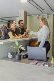 Ventiuna Hotel y Coliving - Reception