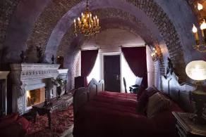 Sacred House - Habitación