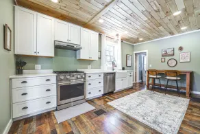 < 1 Mi to Houlton Riverfront Park: Home w/ Yard! - Interiør