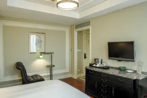 Sunrise On The Bund - Room