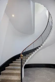 Château de la Roche - Interior entrance