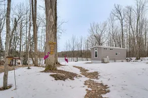 Lakefront Tiny Home w/ Dock Near Chetek! - Interiör