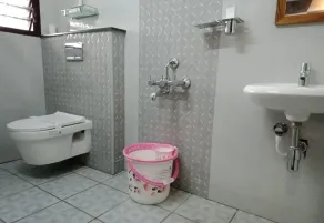 John Towers - Bathroom