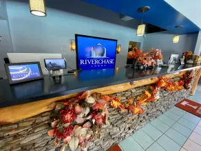 Riverchase Lodge - Lobby
