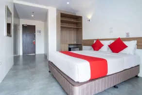 18 Suites Cebu - Room