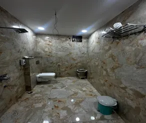 Minta Hotel and Banquet - Bathroom
