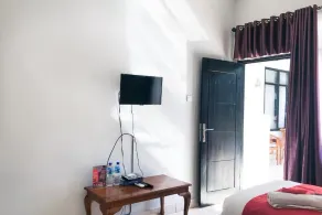 Cahaya Adrian near Komodo Airport - Chambre