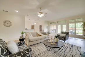 Game Room & Bar: Secluded Getaway in Farmersville - Innvendig