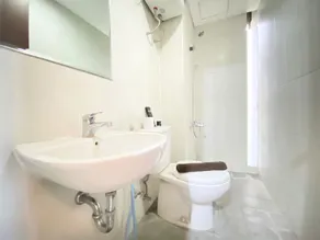 Deluxe And Cozy 2Br Apartment At Skyland City Jatinangor - Badeværelse