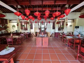 Long Life Riverside Hotel - Restaurant