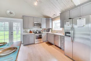 Bay Area Escape on 5 Acres: Pet Friendly, Views - Innvendig