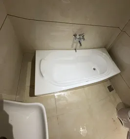 Hotel Presidency - Best Hotel in Surat - Bathroom
