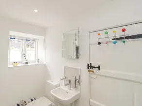 Market House - Bathroom
