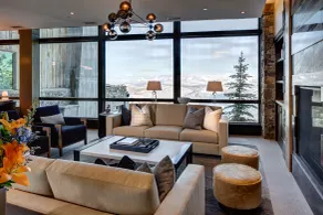 Stein Eriksen Residences - Lobby sitting area
