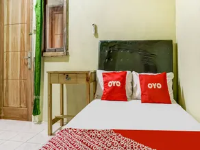 OYO Life 91335 Micheline Family 2 Syariah - Chambre