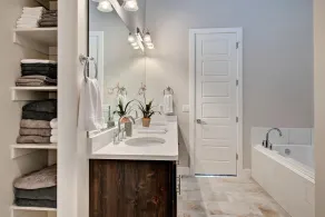 Villa On The 18th - Bathroom