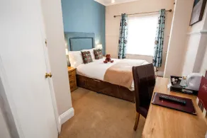 Clarence Court Hotel - Room