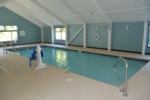 Holiday Inn Express & Suites Waterville - North by IHG - Pool