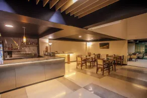 Urban Green Hotel & Suites - Restaurant