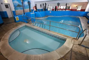 Bell Cottage - Pool